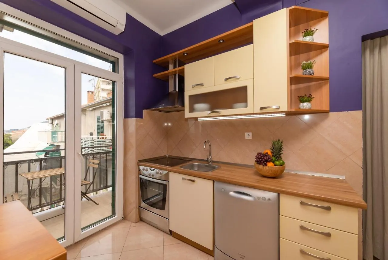 Spacious Apartment In The Center-Aspalathos Split 0*,