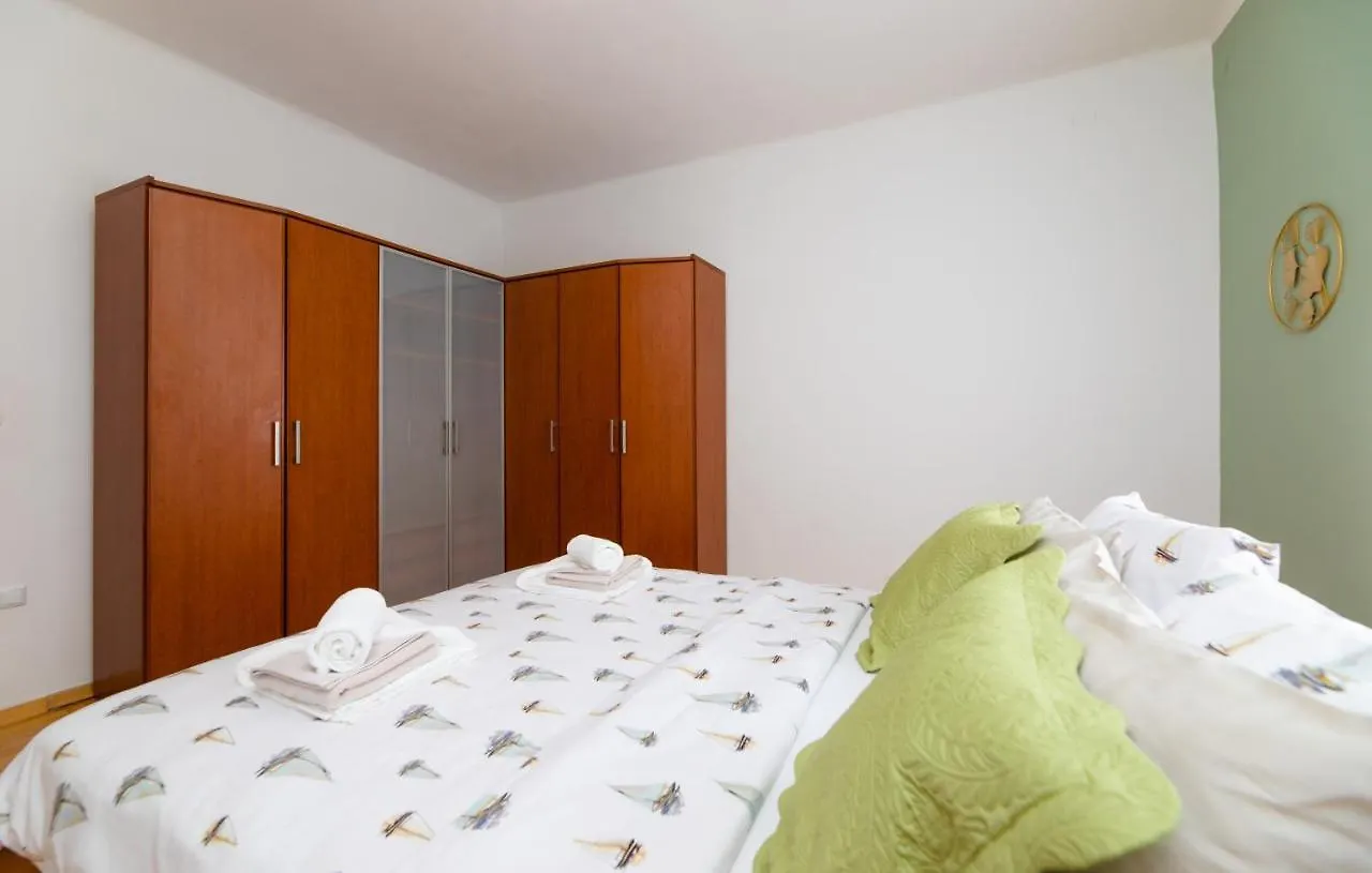 Spacious Apartment In The Center-Aspalathos Split
