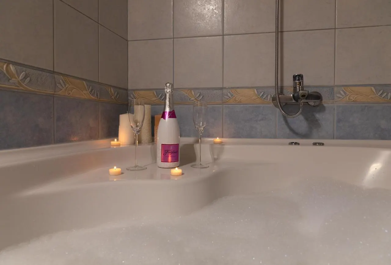 Spacious Apartment In The Center-Aspalathos Split
