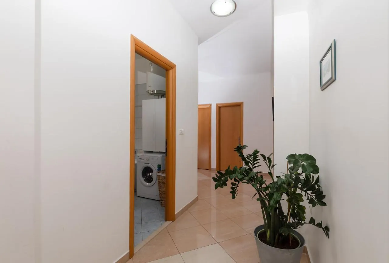 Spacious Apartment In The Center-Aspalathos Split